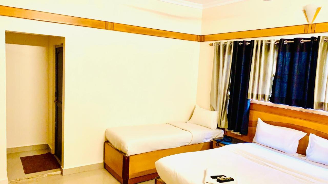 Half Moon Palace Chennai Eksteriør bilde